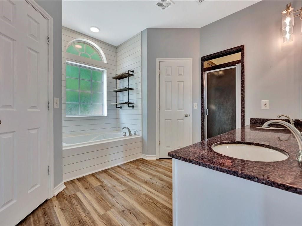 Bathroom, Interior, Recessed Lighting, Wood Texture Flooring