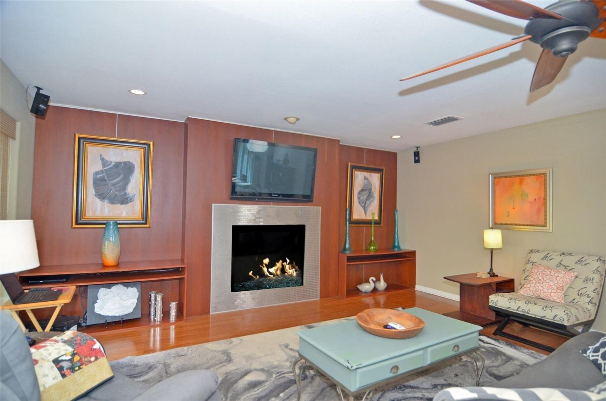 Fireplace, Interior, Living room, Recessed Lighting, Wood Texture Flooring