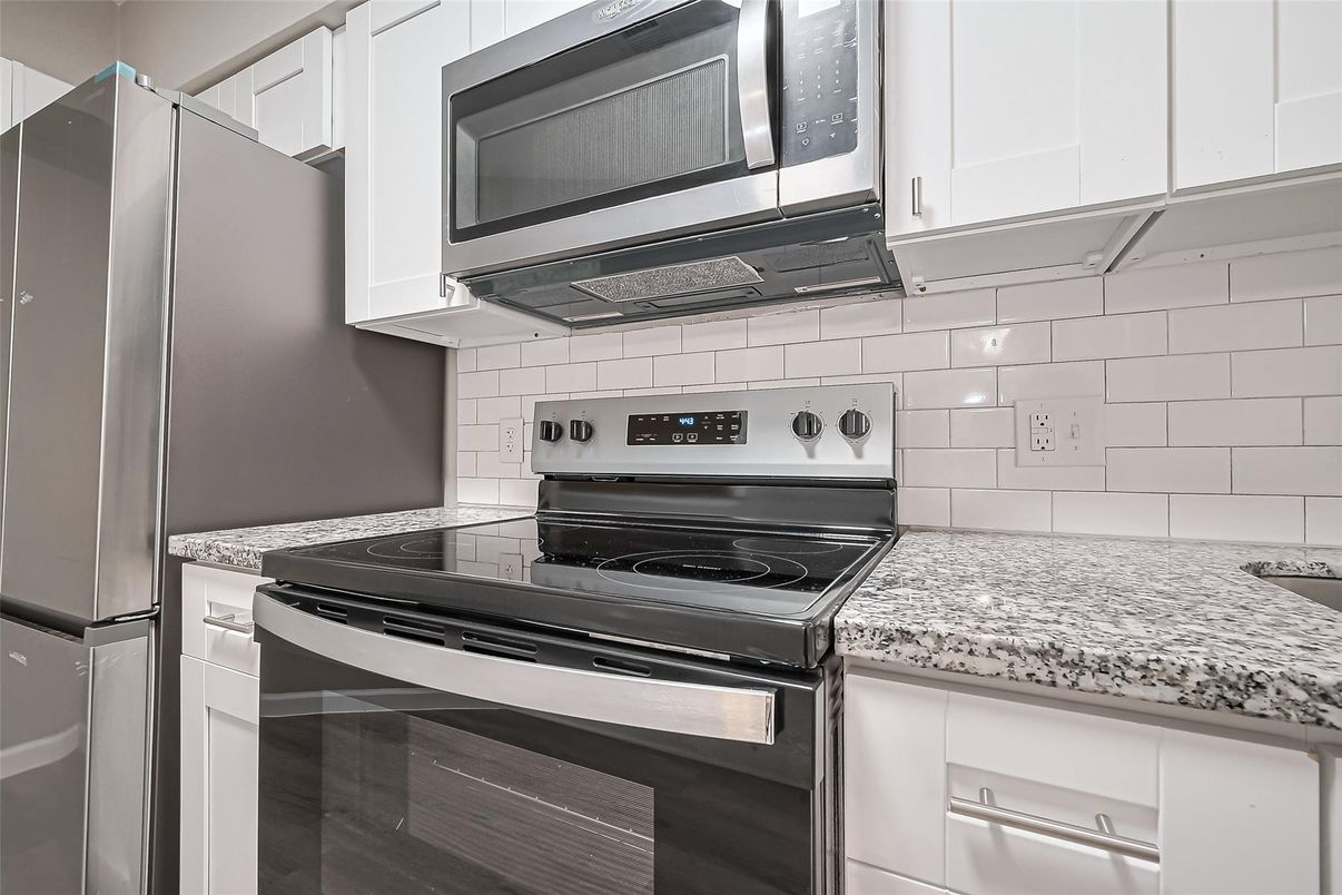 Interior, Kitchen, Stainless Steel Appliances