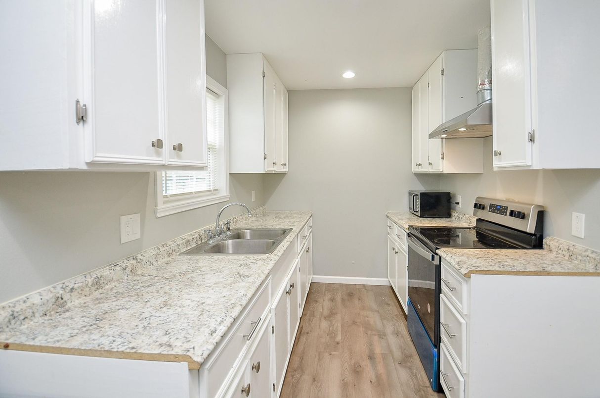 Interior, Kitchen, Recessed Lighting, Wood Texture Flooring
