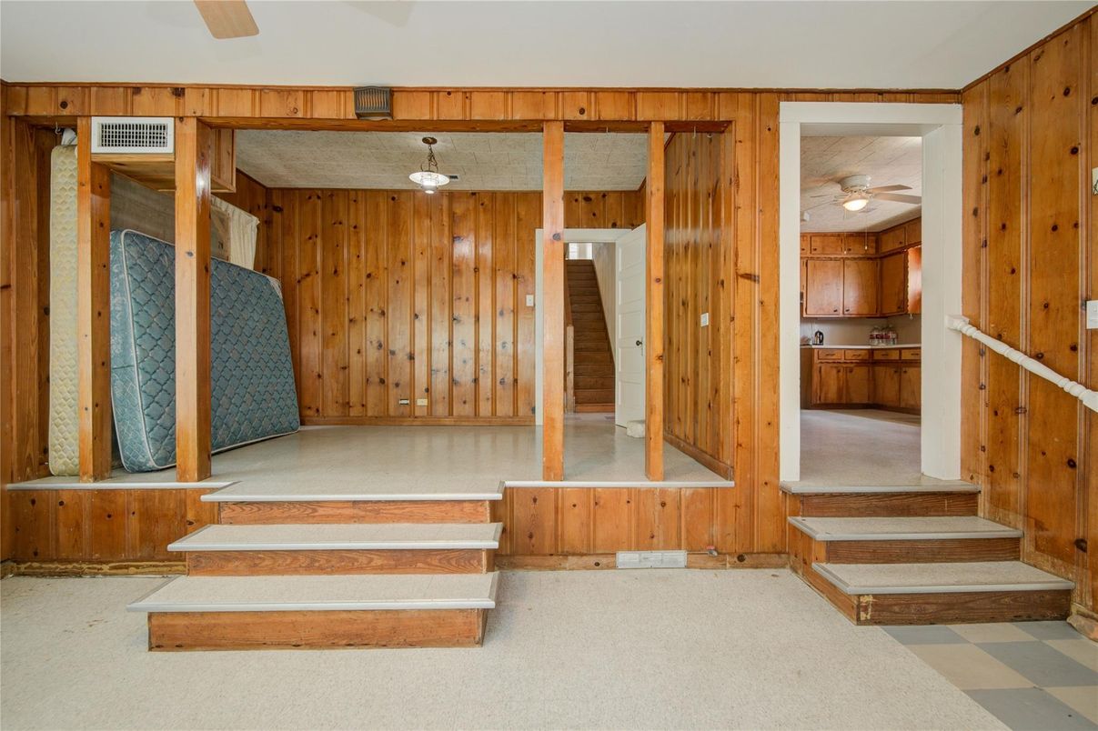 Interior, Wooden Walls