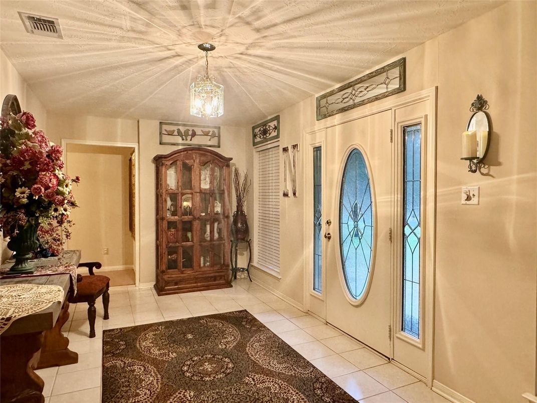 Dining room, Interior, Pendant Lights