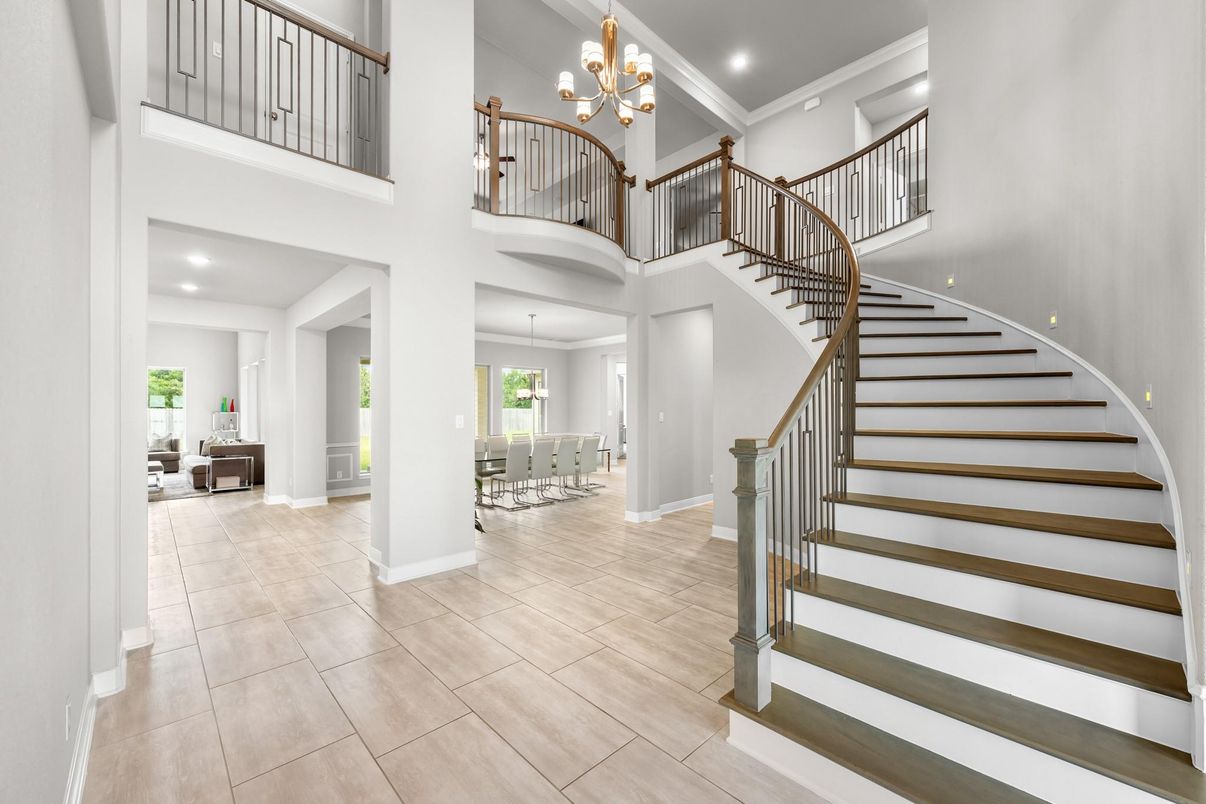 Chandelier, Dining room, Interior, Recessed Lighting