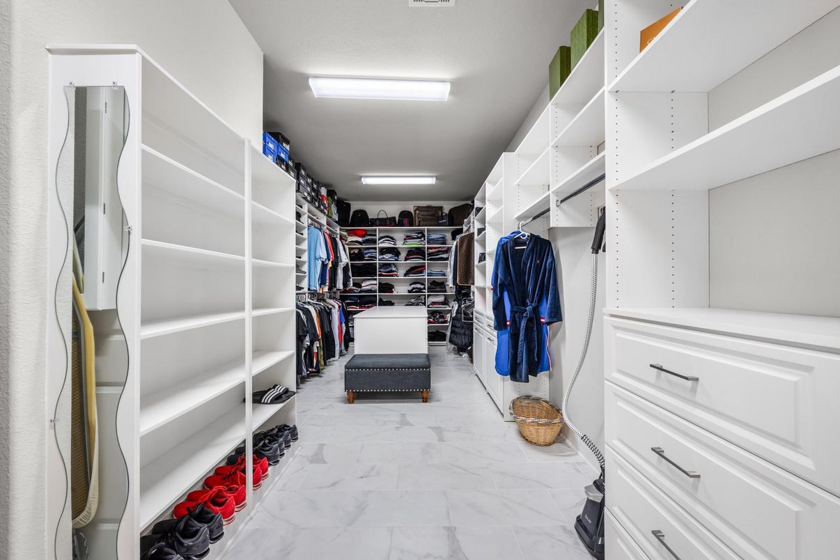 Interior, Marble, Walk-in Closets