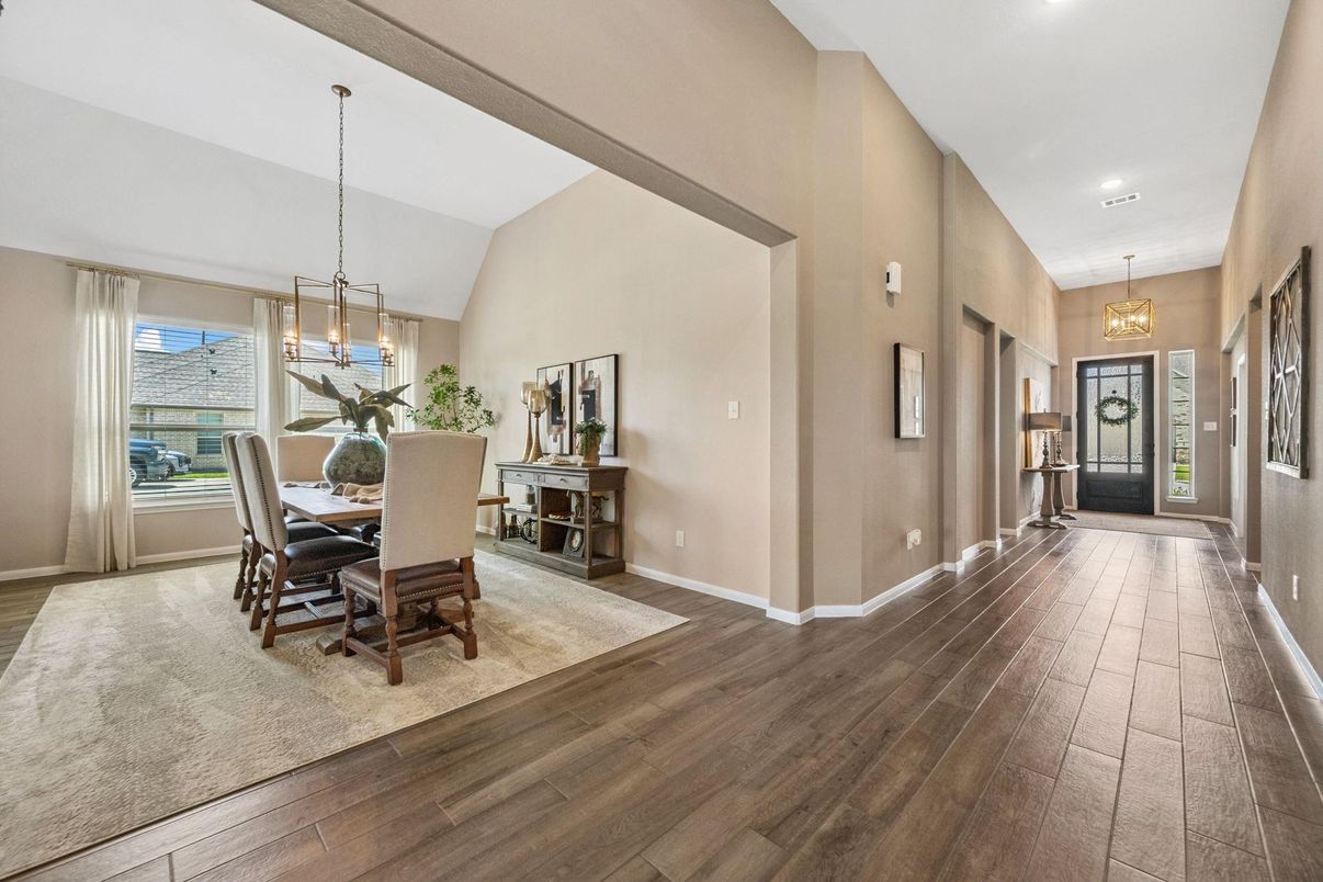Chandelier, Dining room, Interior, Pendant Lights, Recessed Lighting, Wood Texture Flooring