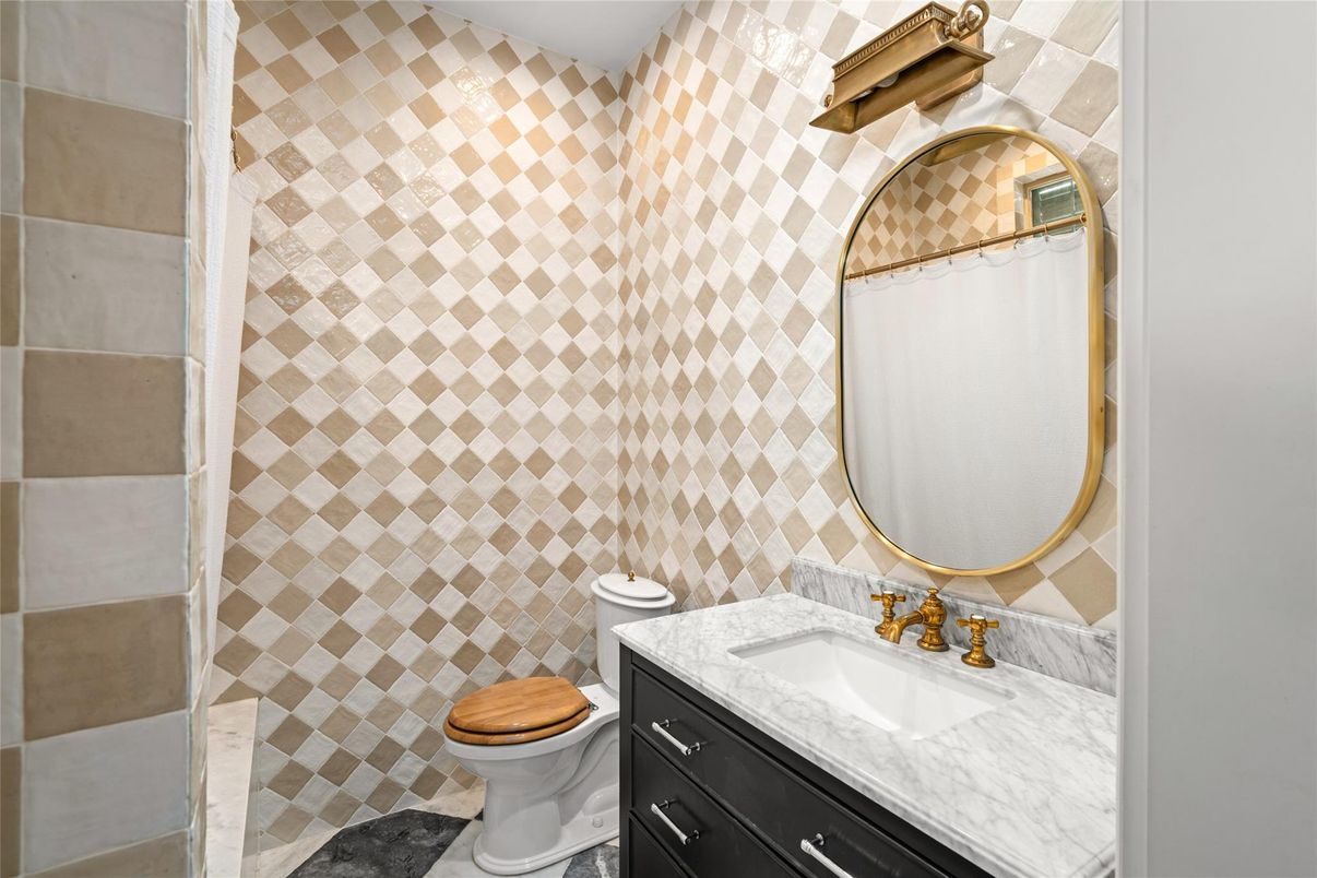 Bathroom, Interior