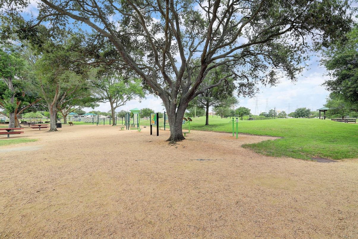 Backyard, Exterior, Playground