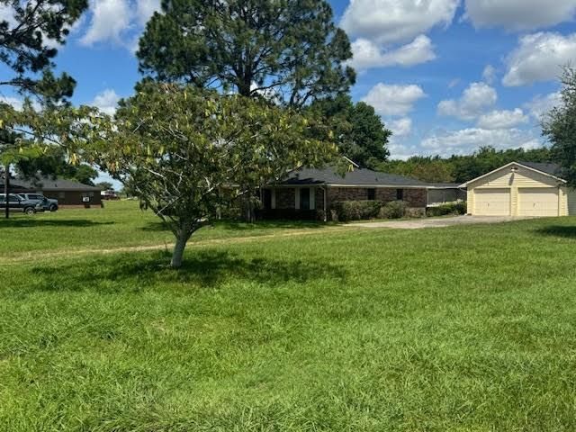 Backyard, Detached Garage, Exterior