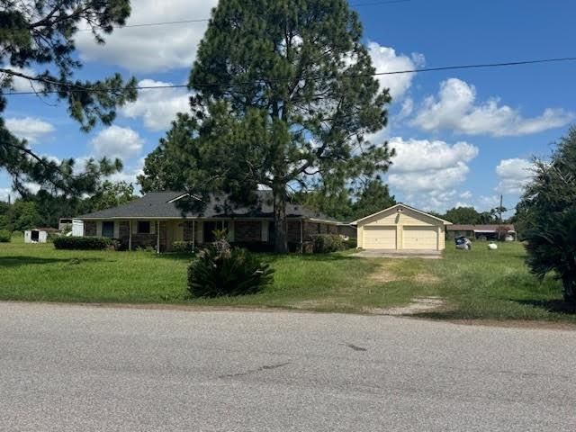 Backyard, Detached Garage, Exterior