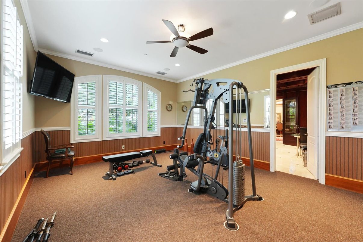 Fitness Equipment, Interior, Recessed Lighting