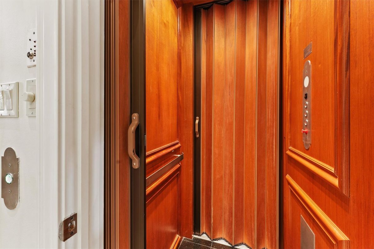 Elevator, Interior, Wooden Walls