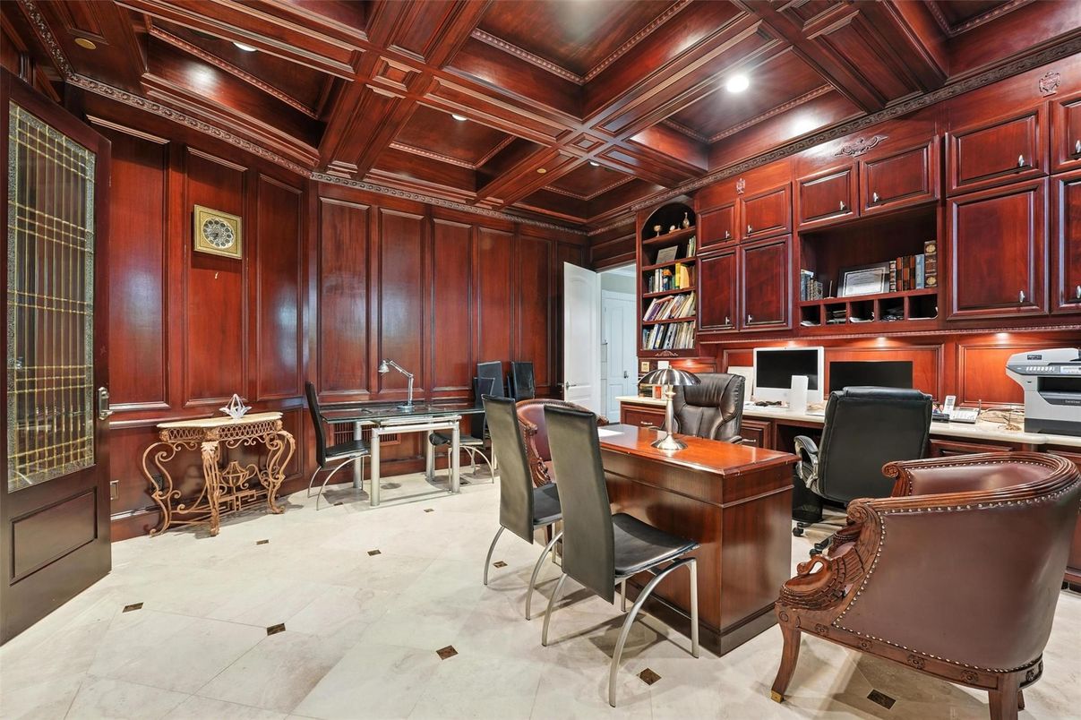 Home Office, Interior, Recessed Lighting, Wooden Beams, Wooden Ceilings, Wooden Walls