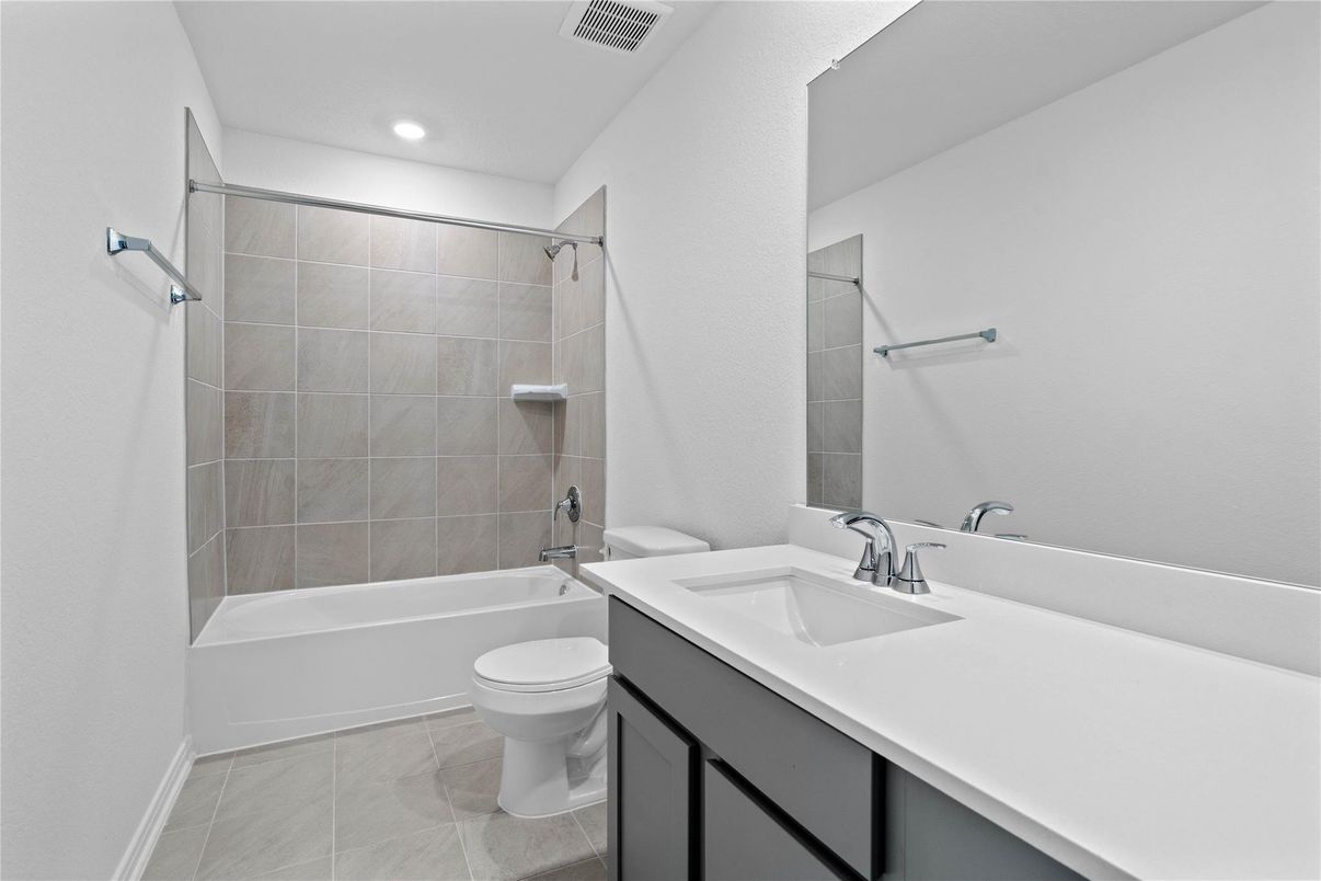 Bathroom, Interior, Recessed Lighting