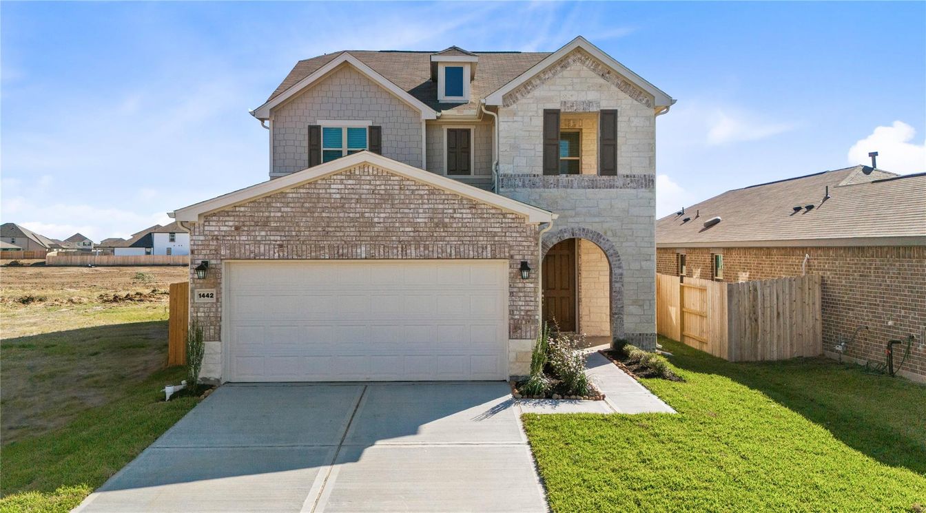 Attached, Exterior, Facade, Brick Facade, Brick Traditional