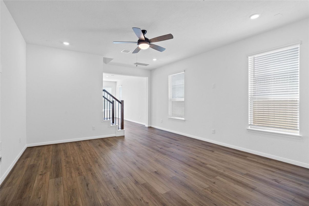Empty room, Interior, Recessed Lighting, Wood Texture Flooring