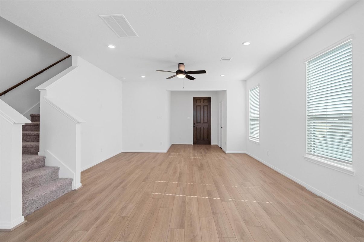 Empty room, Interior, Recessed Lighting, Wood Texture Flooring