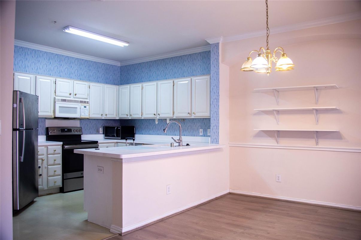 Interior, Kitchen, Pendant Lights, Wood Texture Flooring
