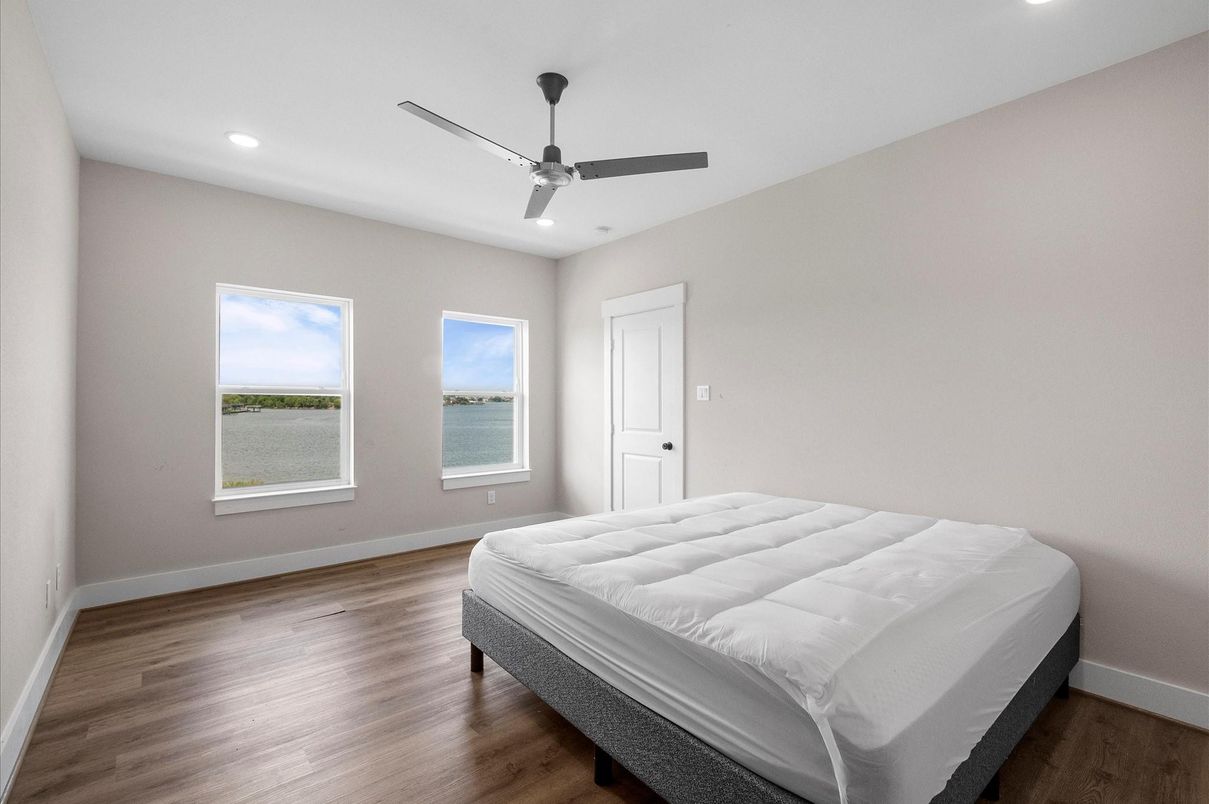 Bedroom, Interior, Recessed Lighting, Water, Wood Texture Flooring