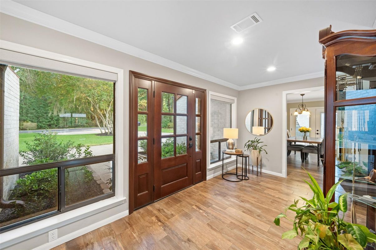 Dining room, Interior, Pendant Lights, Recessed Lighting, Wood Texture Flooring