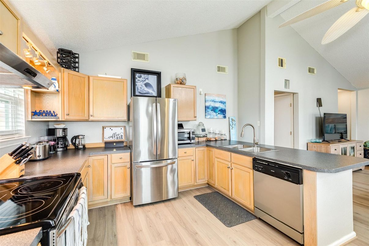 Interior, Kitchen, Stainless Steel Appliances, Wood Texture Flooring