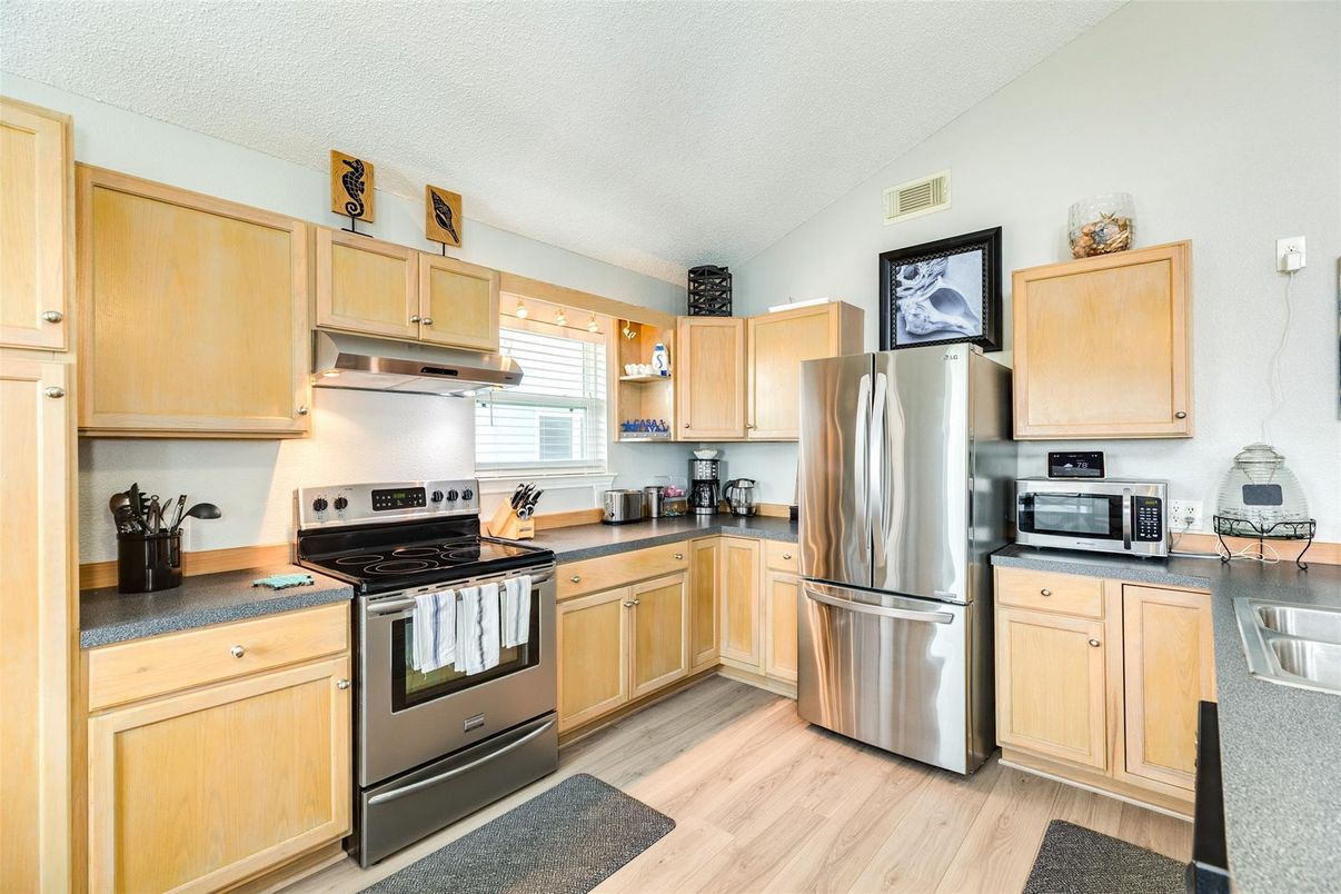 Interior, Kitchen, Stainless Steel Appliances, Wood Texture Flooring