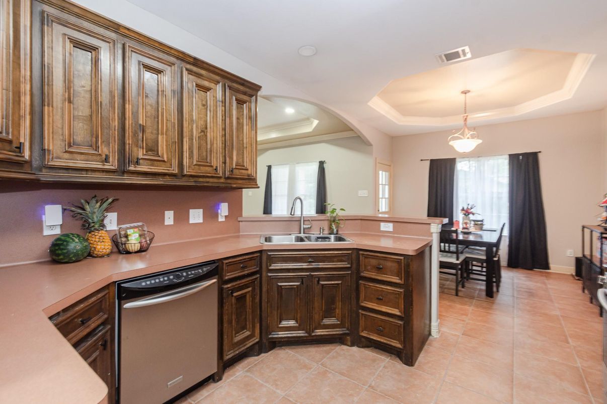 Dining room, Interior, Kitchen, Pendant Lights, Recessed Lighting