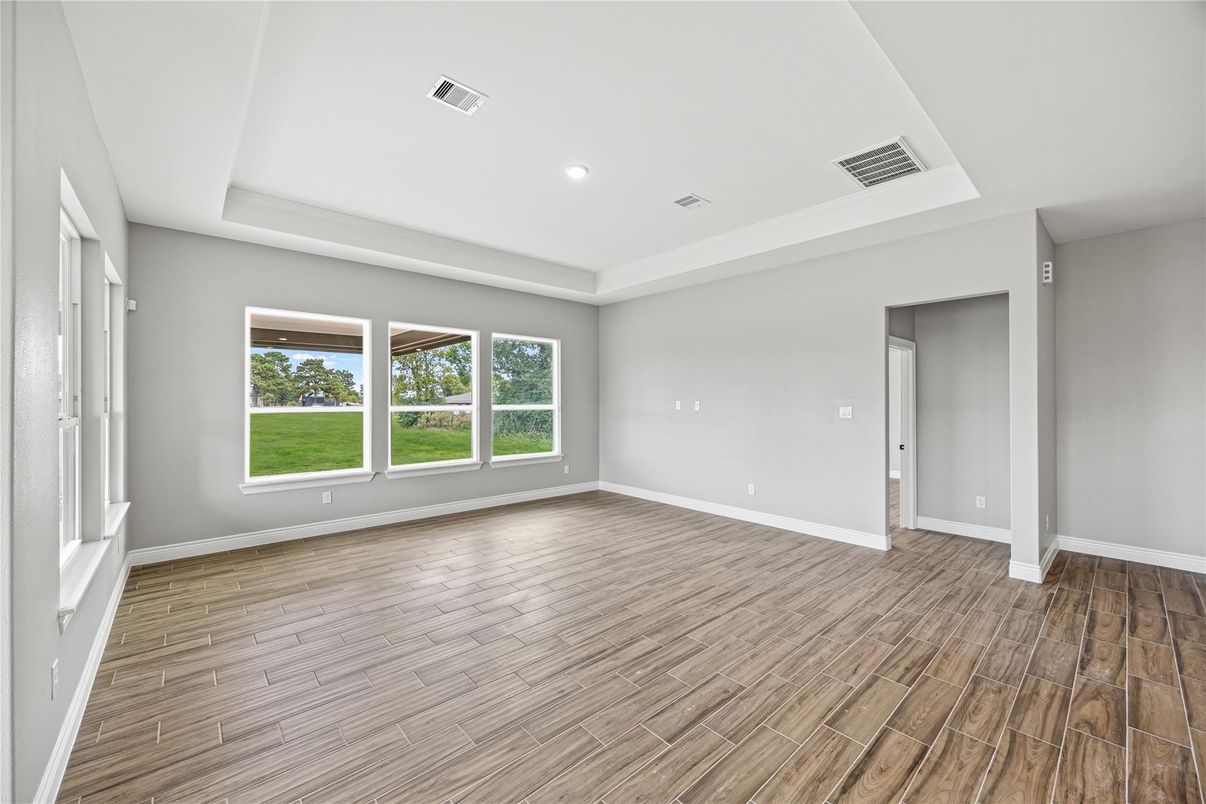 Empty room, Interior, Recessed Lighting, Wood Texture Flooring