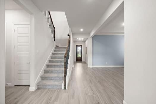 Interior, Recessed Lighting, Wood Texture Flooring