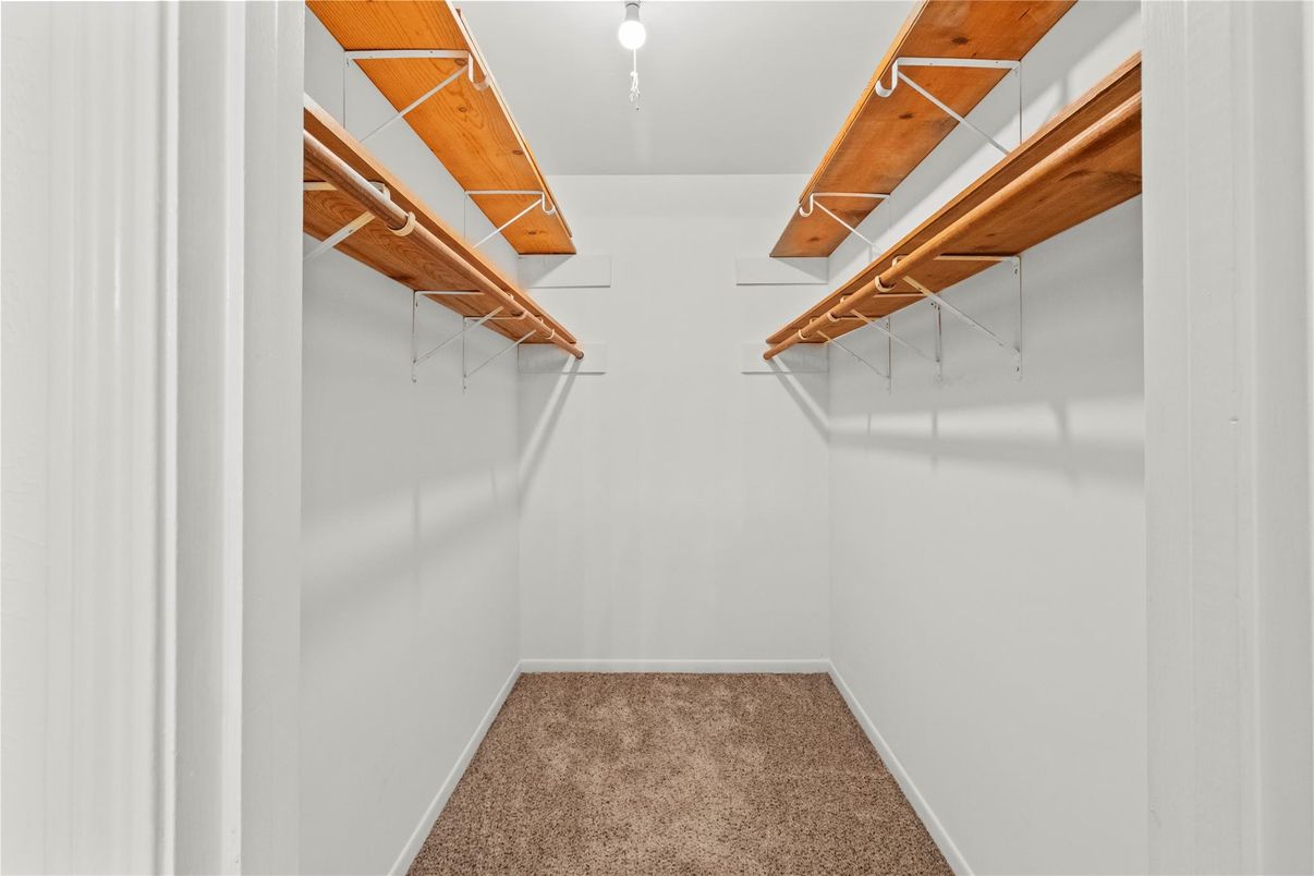 Interior, Walk-in Closets