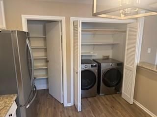 Interior, Utility Closets, Washer, Wood Texture Flooring