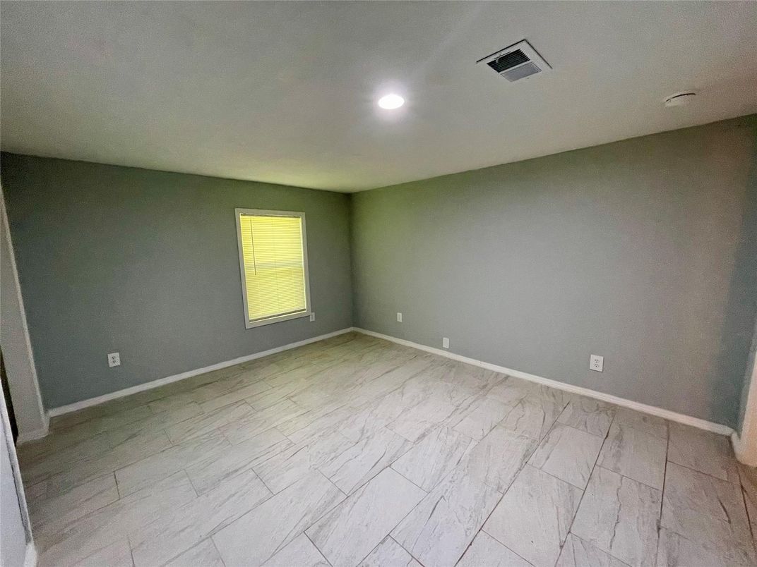 Empty room, Interior, Marble, Recessed Lighting