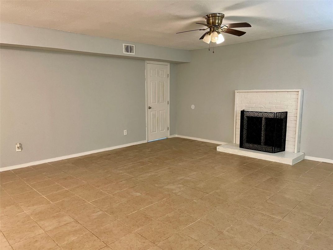 Empty room, Fireplace, Interior