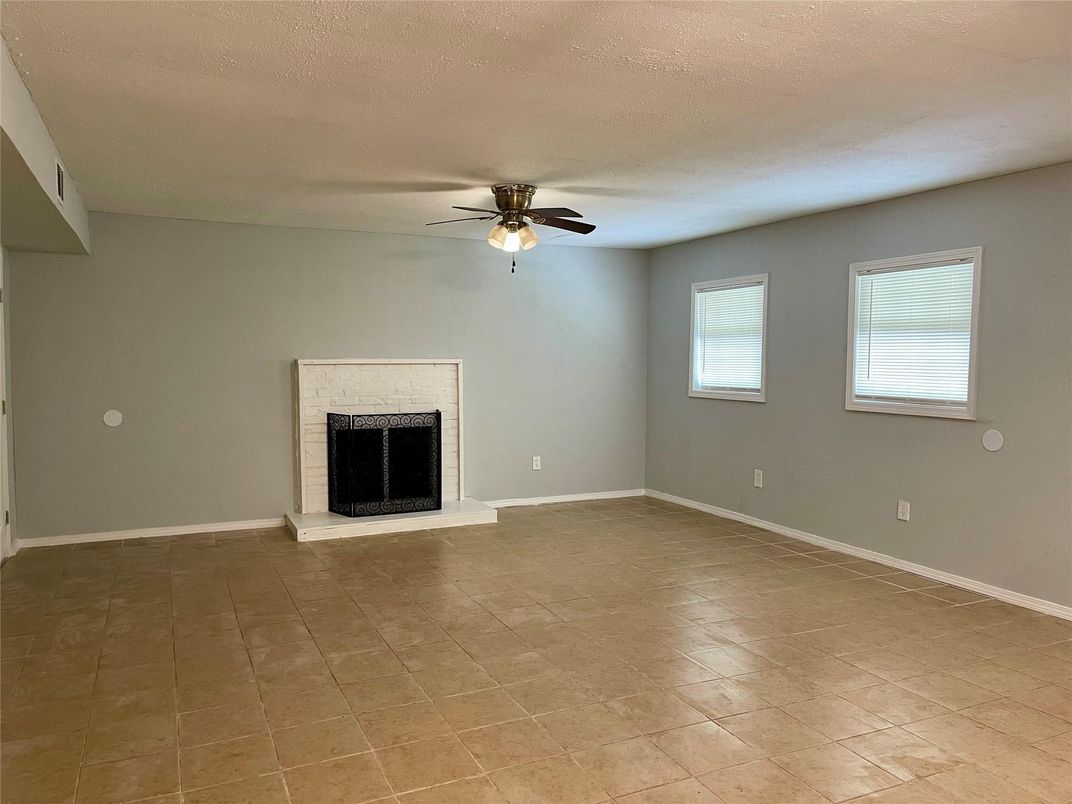 Empty room, Fireplace, Interior