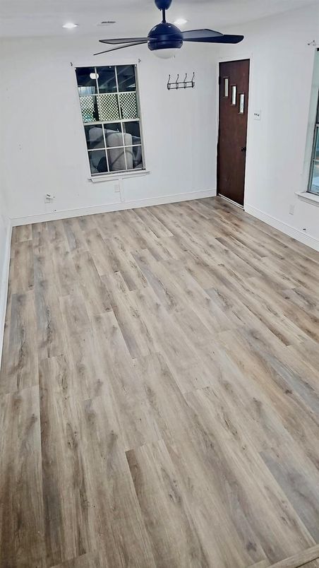 Empty room, Interior, Recessed Lighting, Wood Texture Flooring