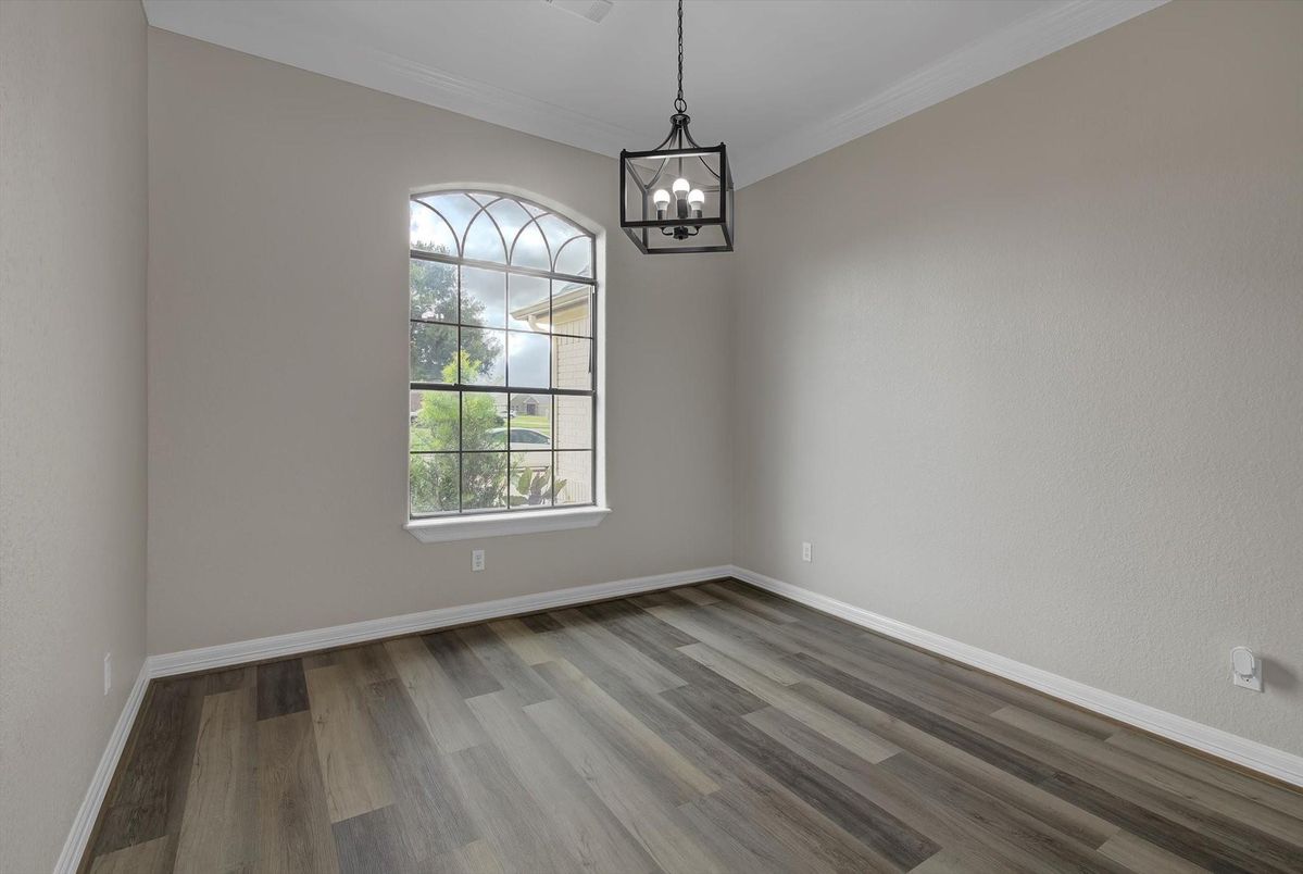 Empty room, Interior, Pendant Lights, Wood Texture Flooring
