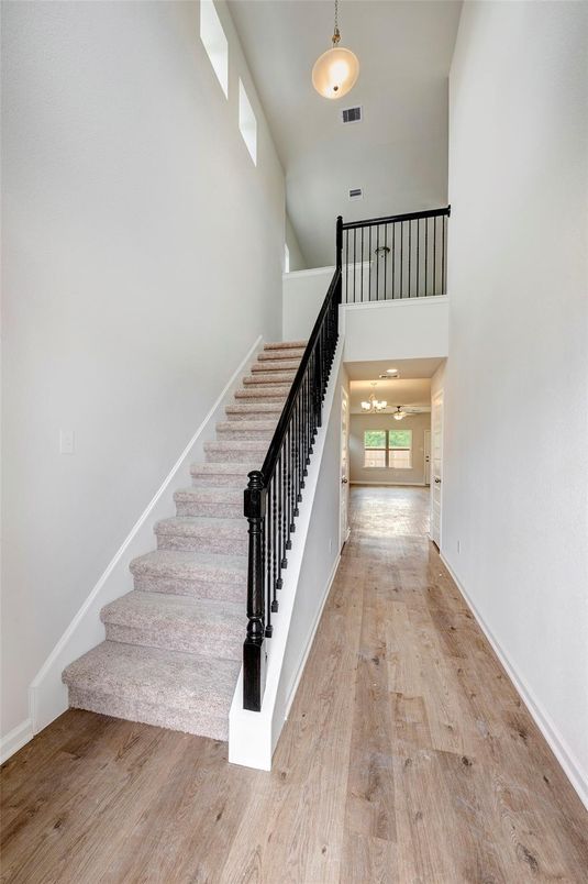 Interior, Pendant Lights, Recessed Lighting, Wood Texture Flooring