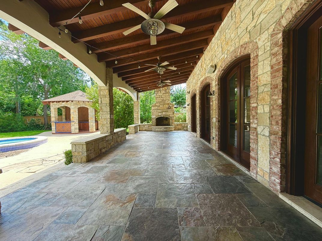 Exterior, Fireplace