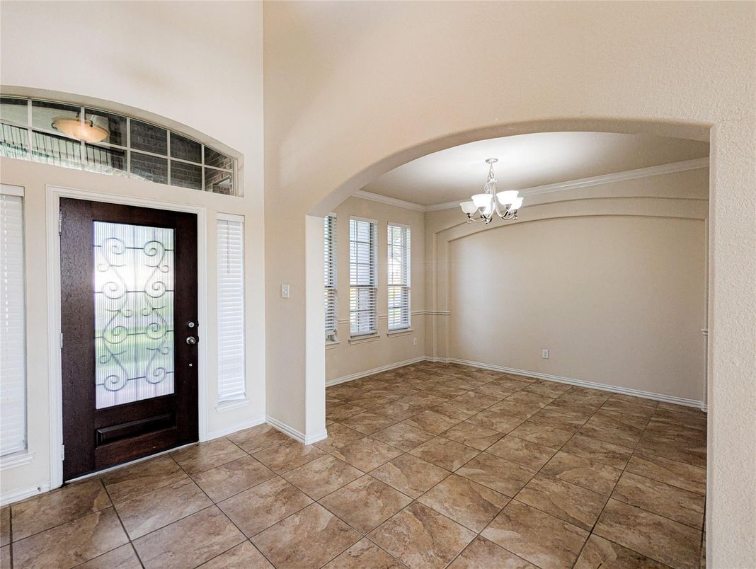 Chandelier, Empty room, Interior