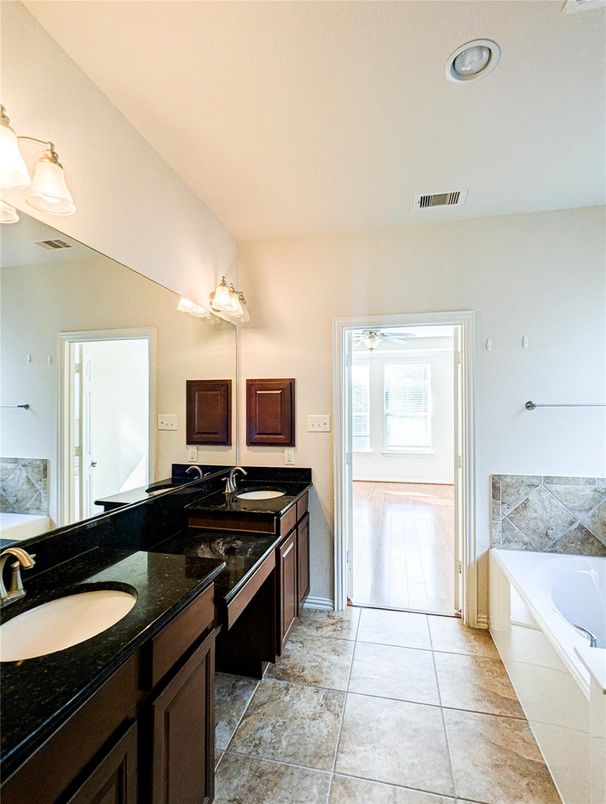 Bathroom, Dual Sink Vanities, Interior