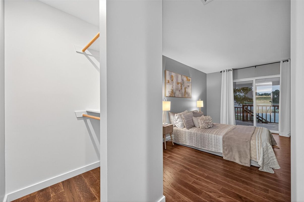 Bedroom, Interior, Water, Wood Texture Flooring