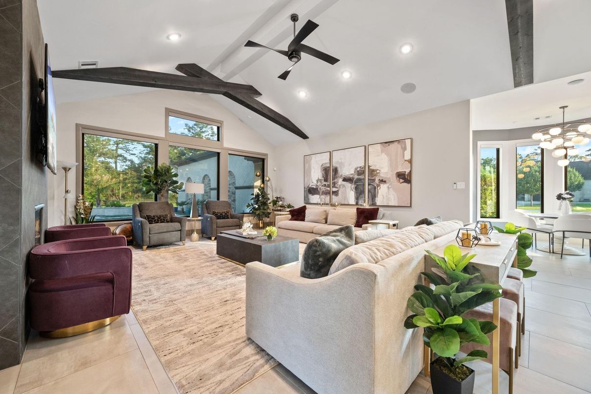Dining room, Interior, Living room, Pendant Lights, Recessed Lighting, Wooden Beams, Wood Texture Flooring