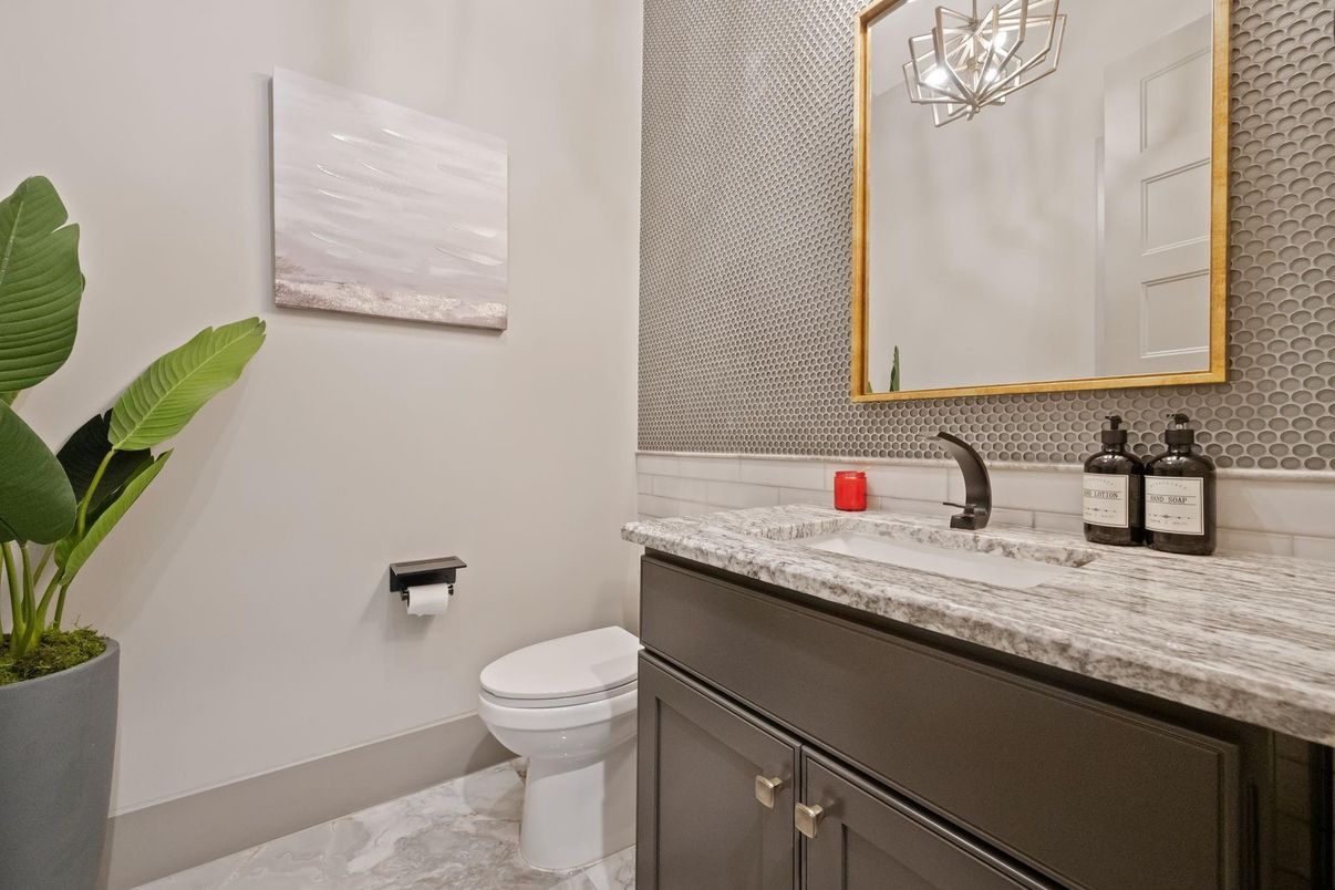 Bathroom, Interior, Marble, Pendant Lights