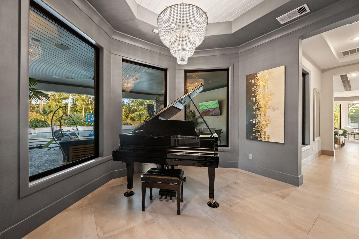 Chandelier, Interior, Piano, Recessed Lighting