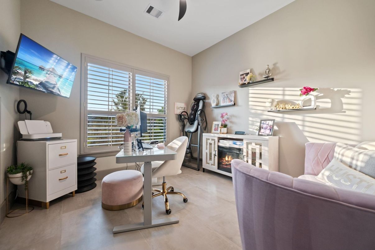 Fireplace, Home Office, Interior