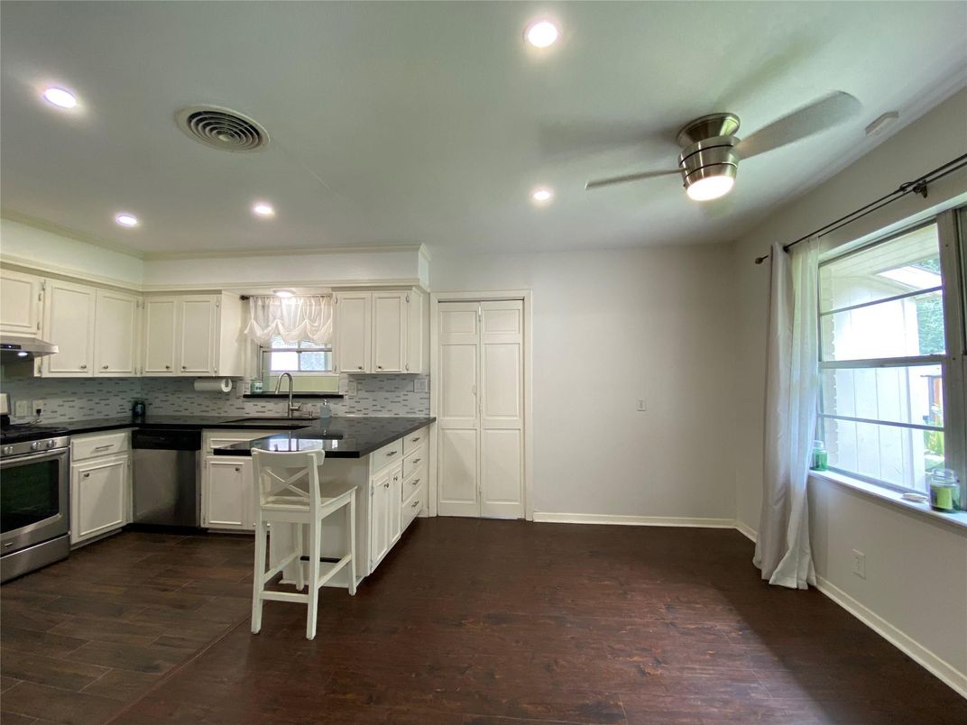 Interior, Kitchen, Recessed Lighting, Wood Texture Flooring