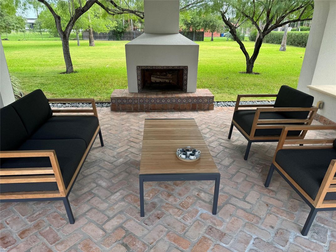 Exterior, Fireplace