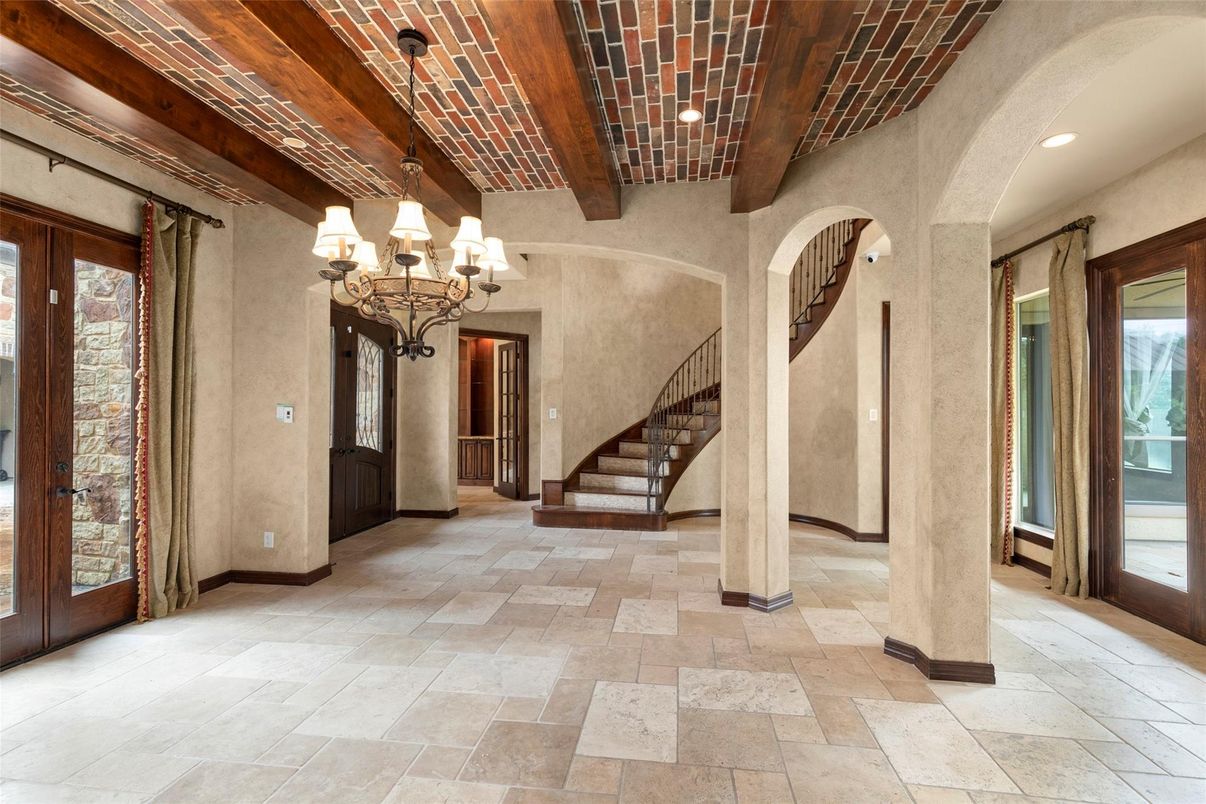 Chandelier, Interior, Recessed Lighting, Wooden Beams, Wooden Ceilings