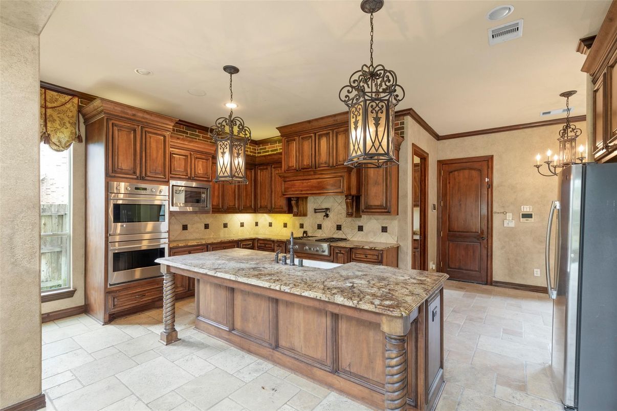 Chandelier, Interior, Kitchen, Pendant Lights, Stainless Steel Appliances