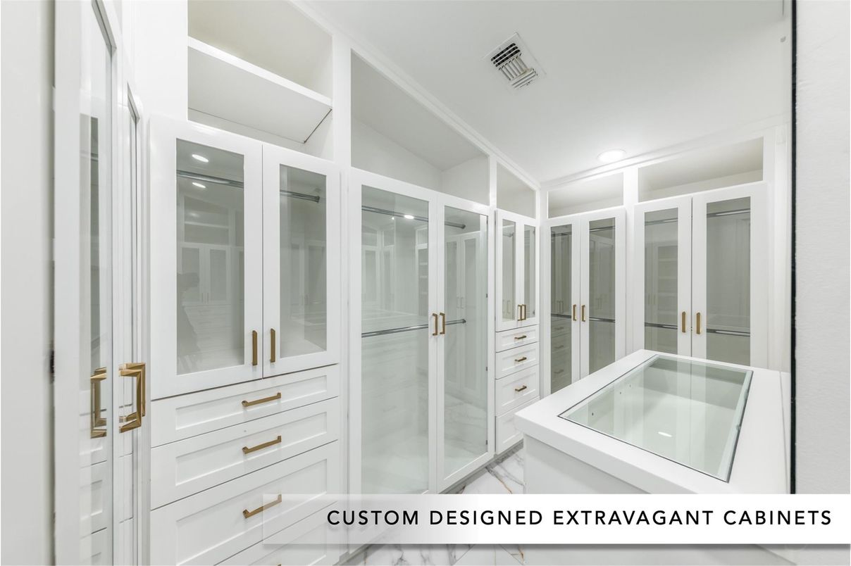 Interior, Recessed Lighting, Walk-in Closets