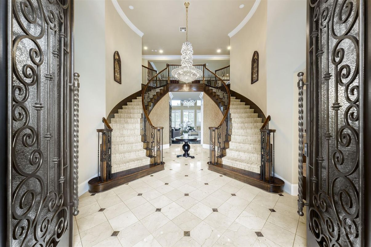 Chandelier, Interior, Recessed Lighting